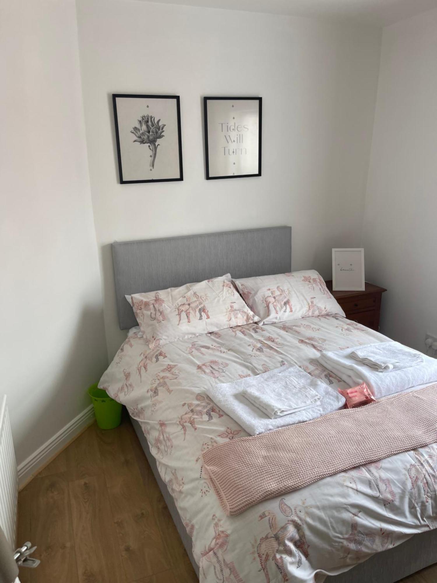 Pre - Post Flight Airport 20m Canal View Dublin