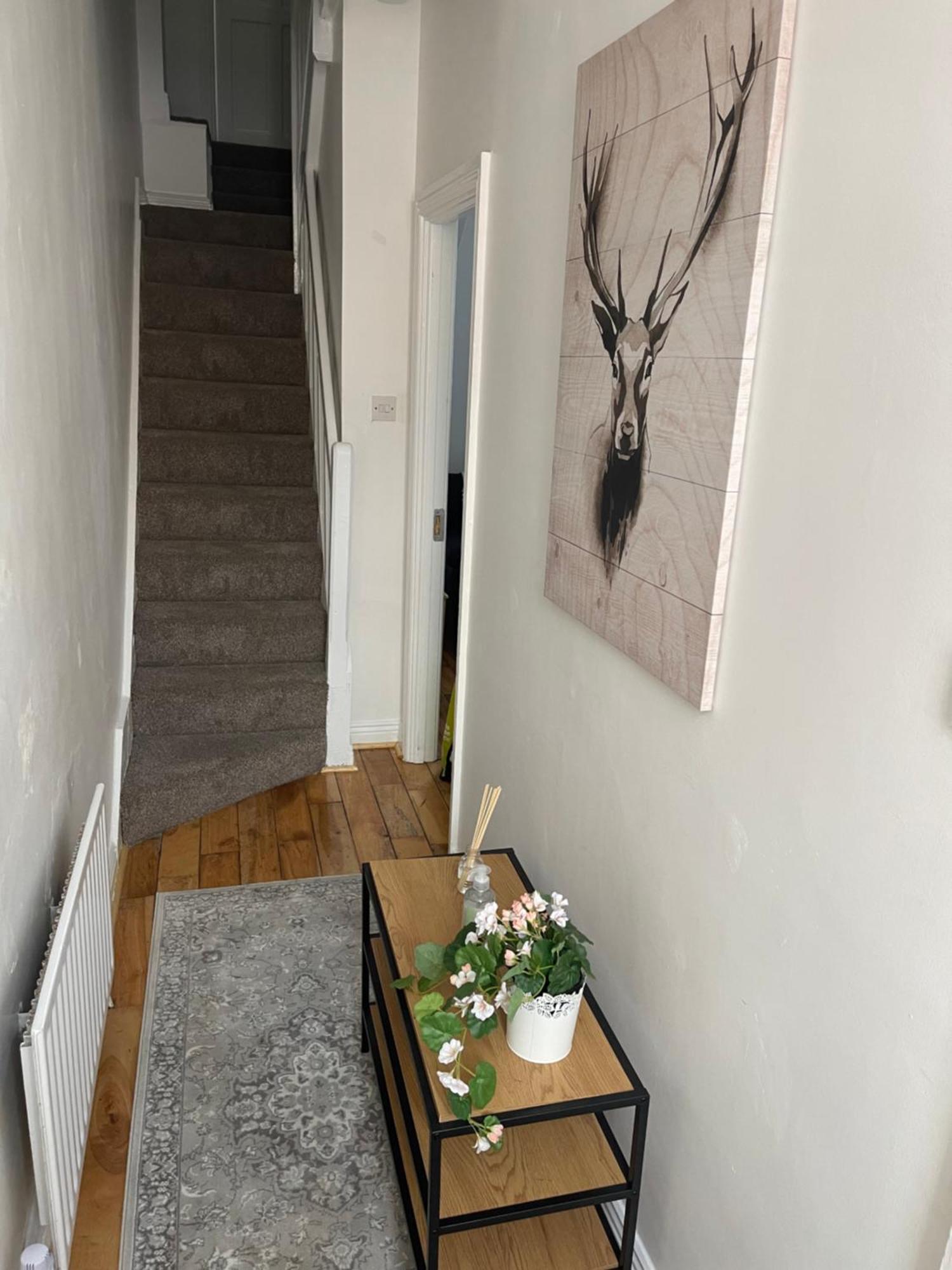 Holiday home Pre - Post Flight Airport 20m Canal View *